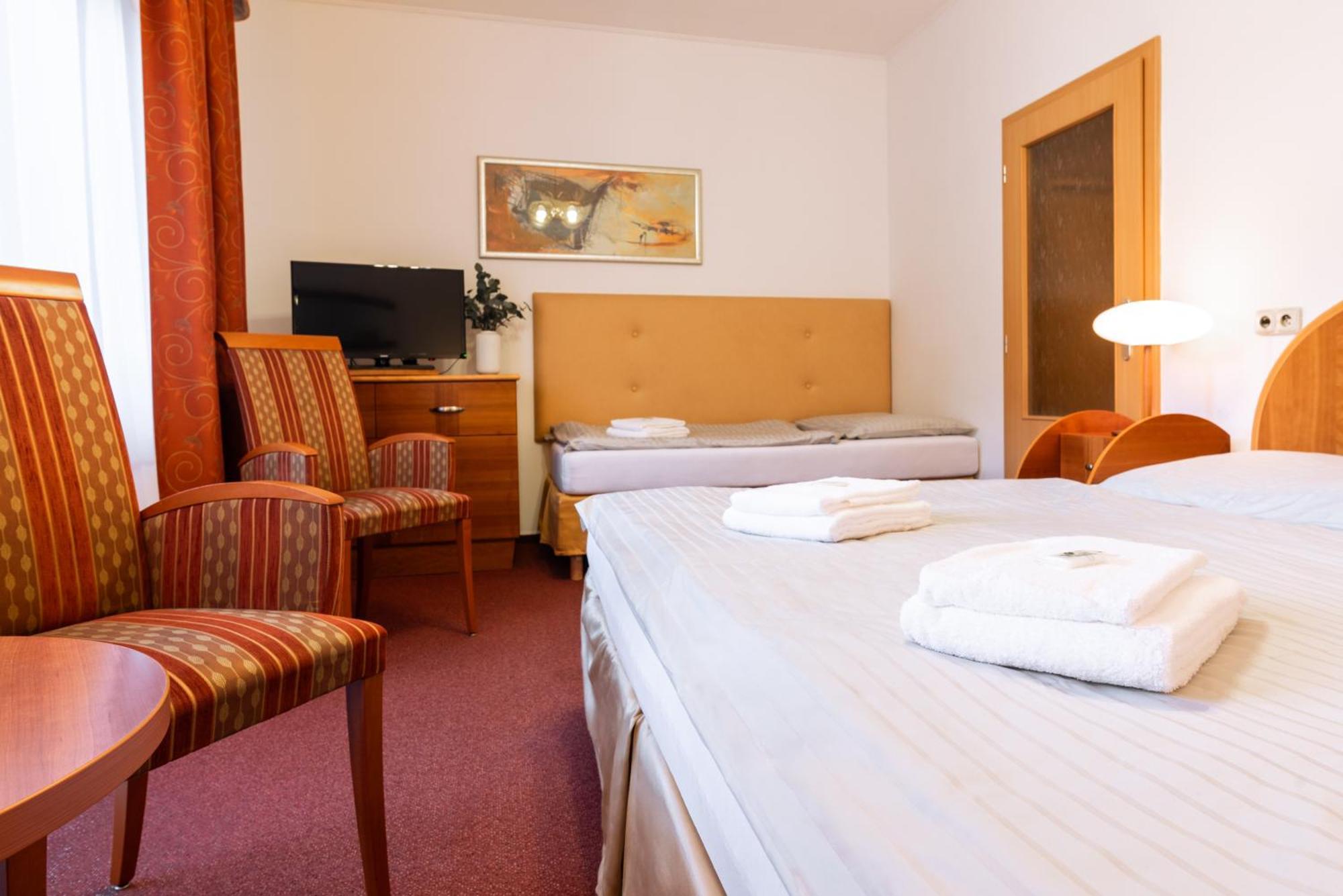 Hotel Schwarz Nové Hamry Eksteriør billede