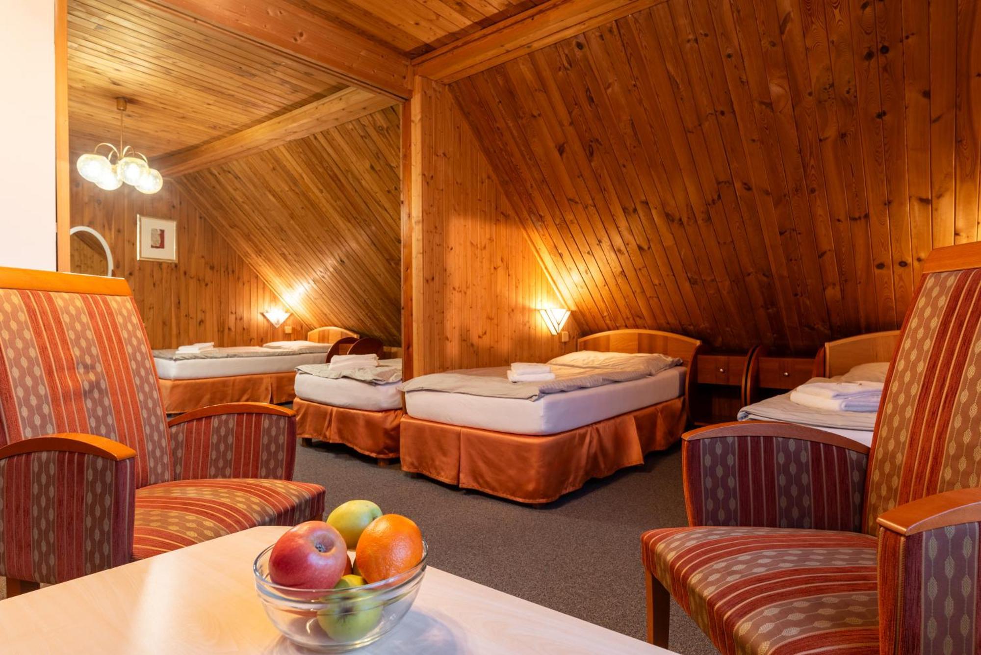 Hotel Schwarz Nové Hamry Eksteriør billede